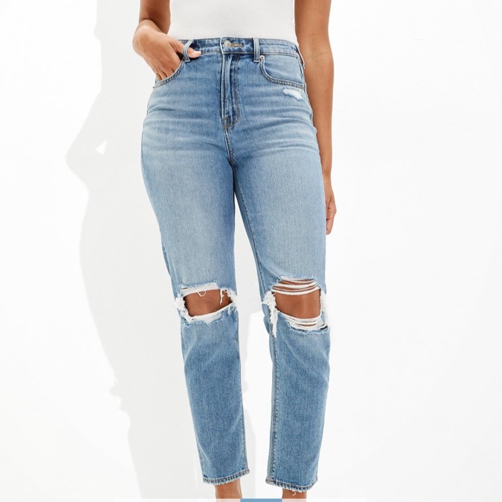 American Eagle Ripped Mom Jean